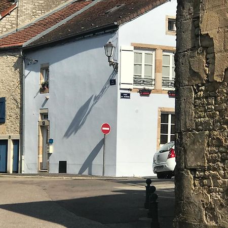 Villa Le Gite Des Lumieres Langres Exterior foto